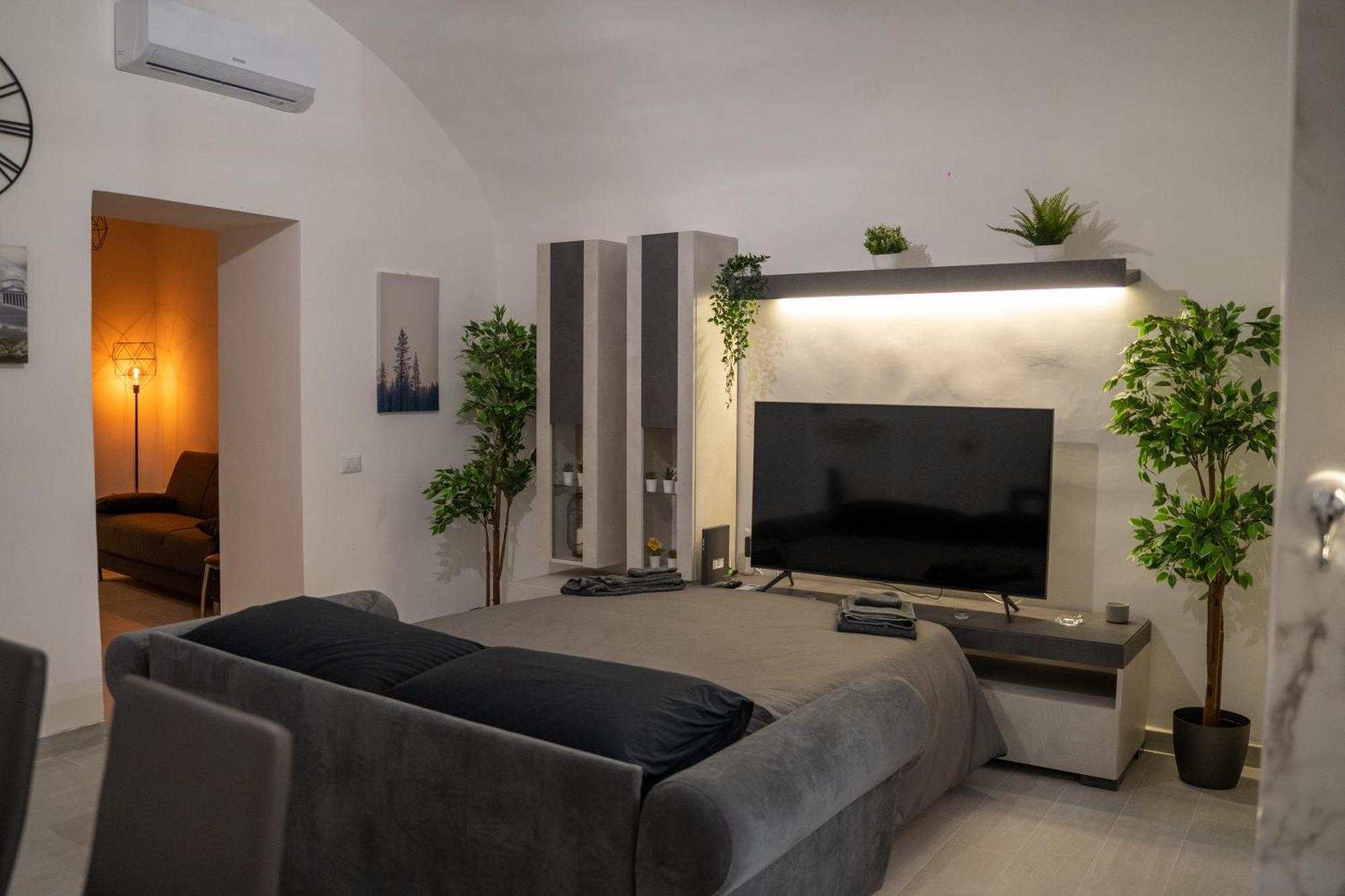 Dietro Al Plebiscito Luxury Suite Nápoly Kültér fotó